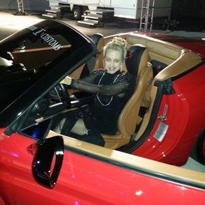 Meet your Posher, Hope